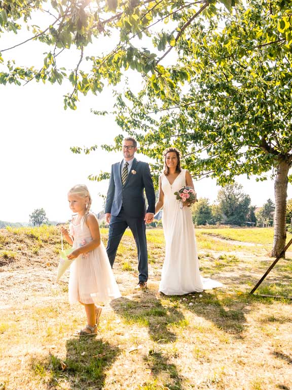 Hochzeitspaar in der Heide