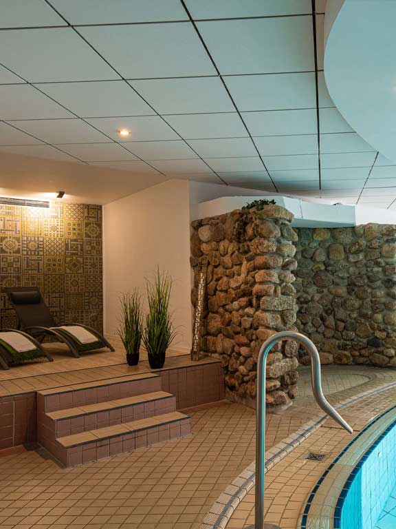 Spa Pool Liegestühle