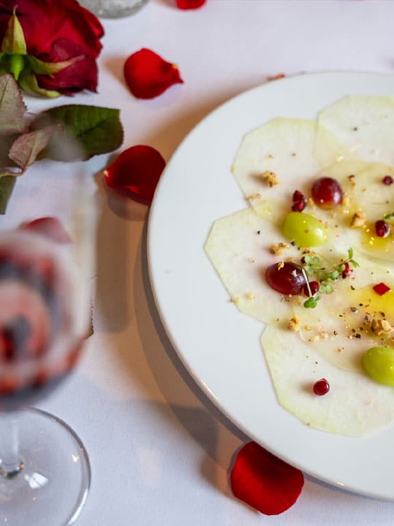 Menü Romantik mit Rose